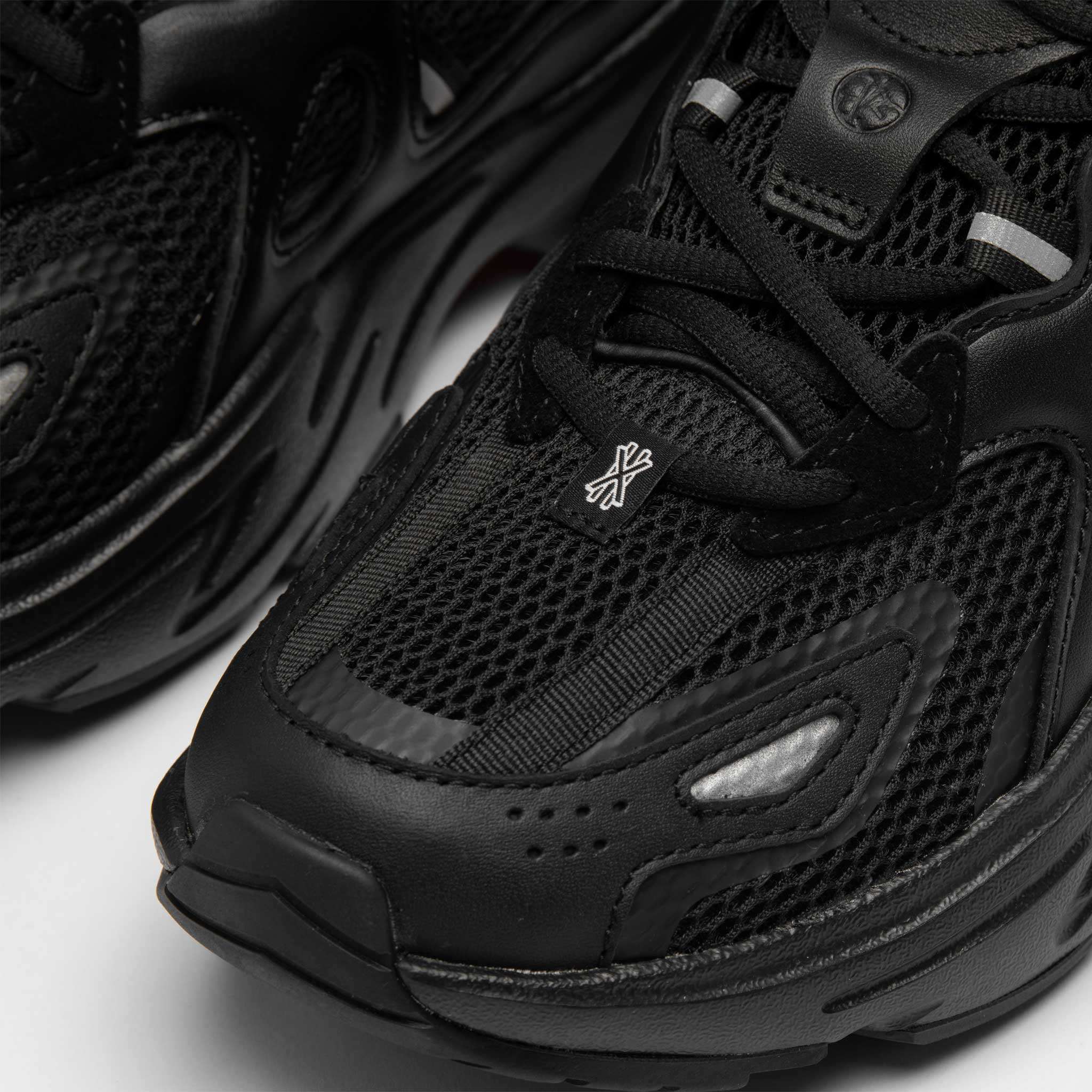 012 RUNNER - Image 5