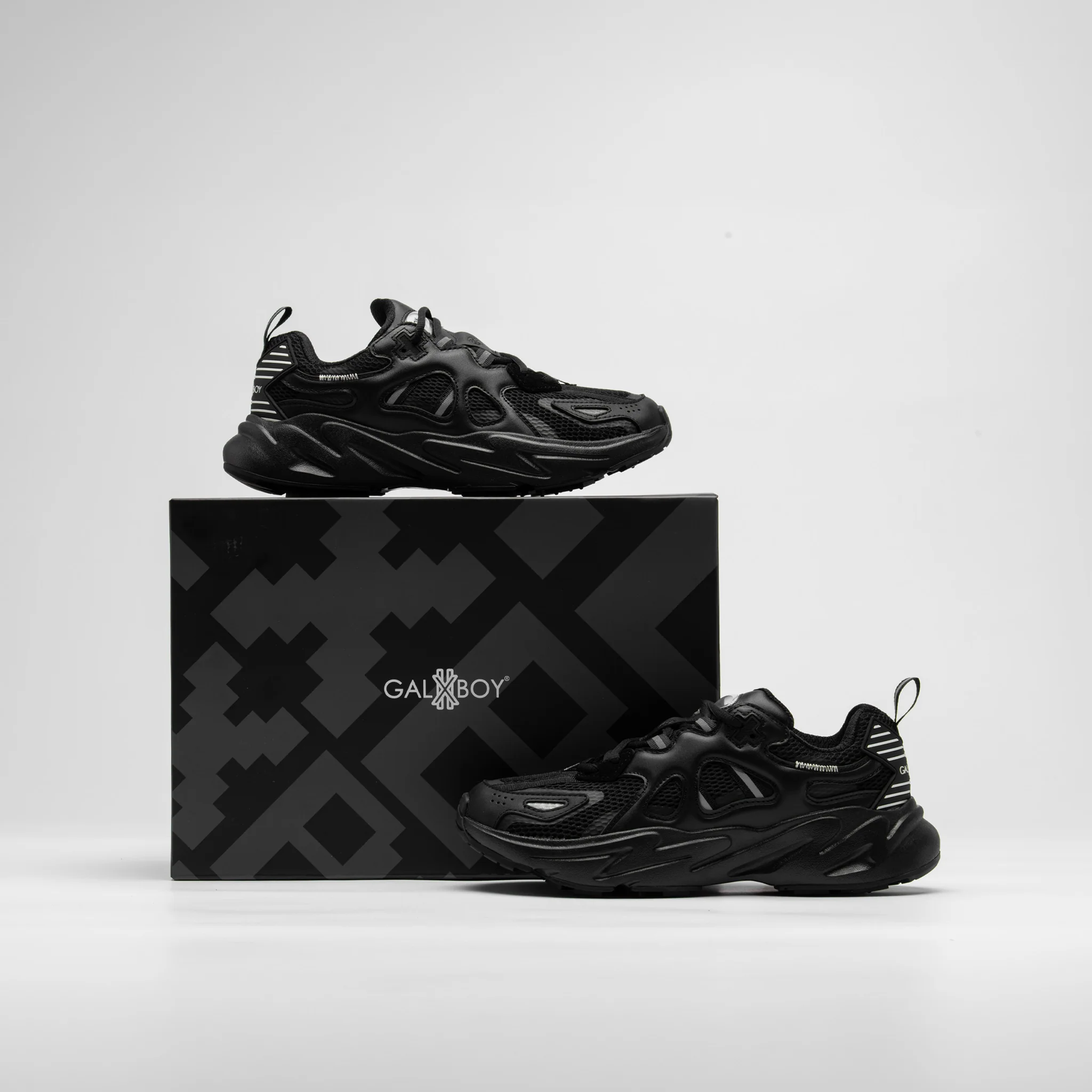 012 RUNNER - Image 9